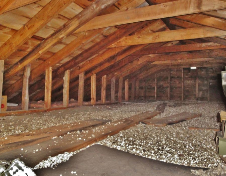 What is the rule of thumb for attic ventilation in Fort Worth